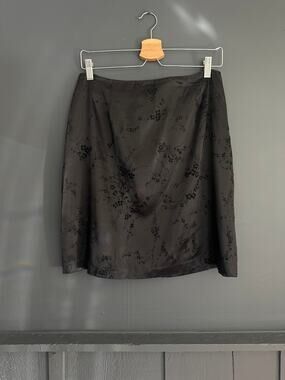 Vintage Black Jacquard Floral Satin Mini Skirt by Casual Corner Est Size Medium